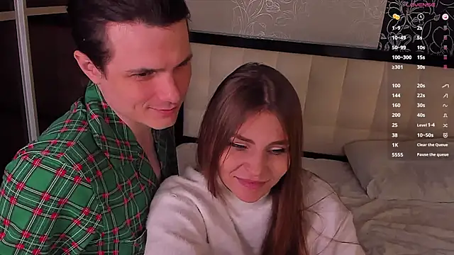 FuckinHotCouple1 – Naživo XXX chat