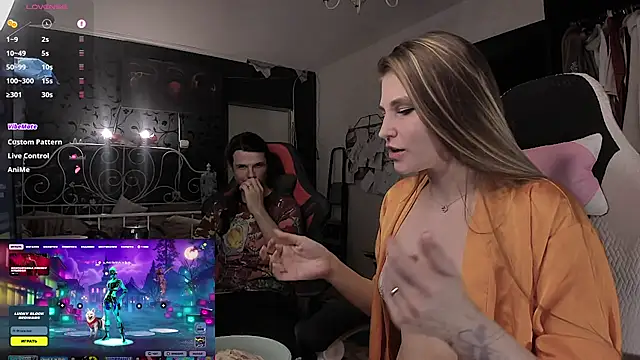 FuckinHotCouple1 Show in webcam