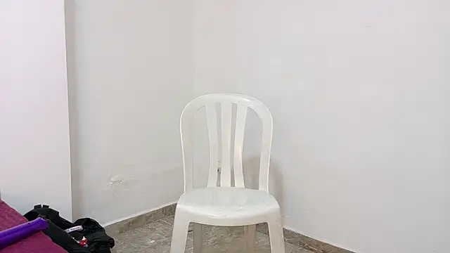 Katia_Rose23's Live Chat Room