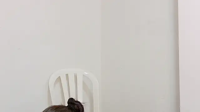Pokój czatu na żywo – Katia_Rose23