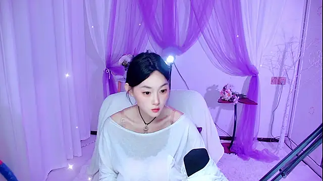 Tili_Lucky Adlı Modelin Canlı XXX Sohbeti