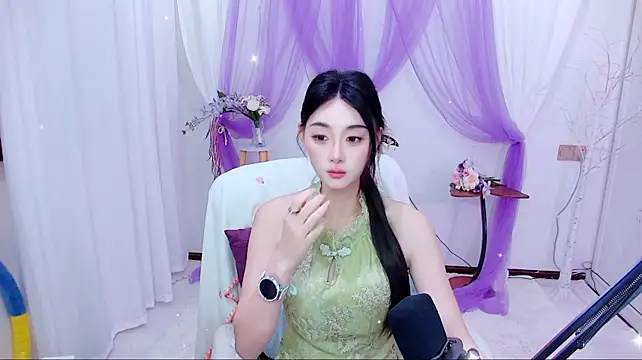 Chat +18 de Tili_Lucky ao vivo