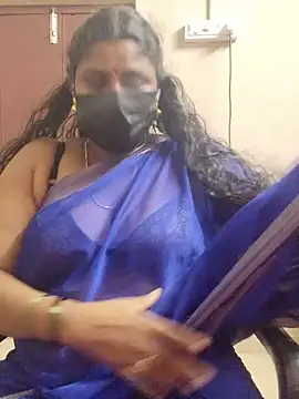 Show modela Meeratamil143 na web-kameri