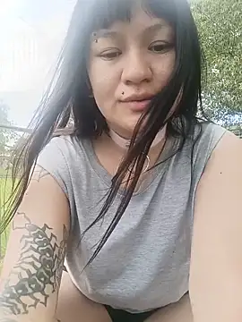Show de Bathory777 na webcam
