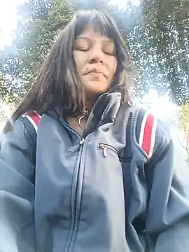 Bathory777 Adlı Modelin Canlı XXX Sohbeti