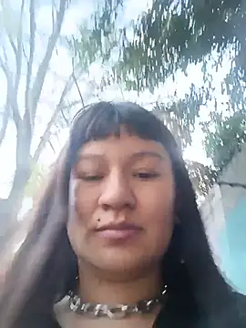 Show de Bathory777 na webcam