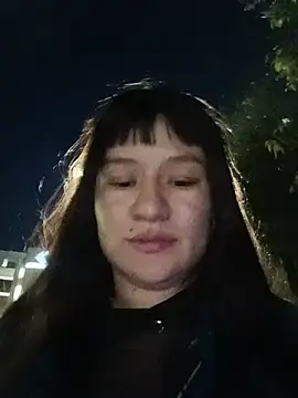 XXX chat uživo modela Bathory777