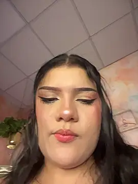 הופעת וובקאם של PippiCharmXXX