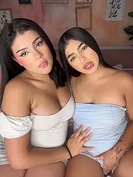 PippiCharmXXX: διαδικτυακό σόου στην κάμερα