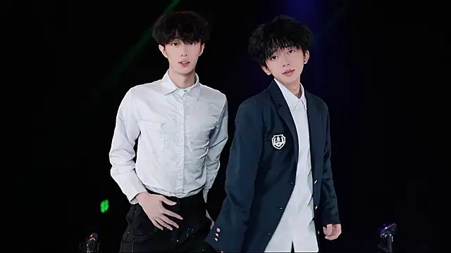 EXO-ONE Show in webcam