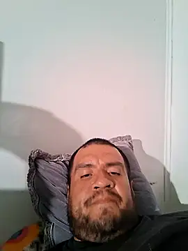 Almircorral2211 webkamerás műsora