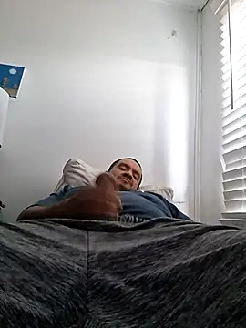 Almircorral2211 Webcam show