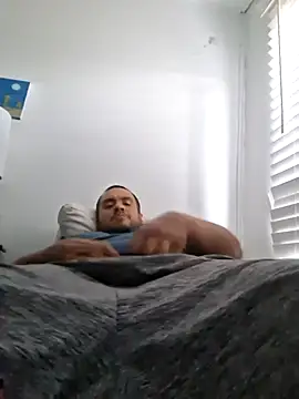 Almircorral2211's Webcam Show
