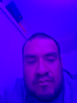 Almircorral2211 webkamerás műsora