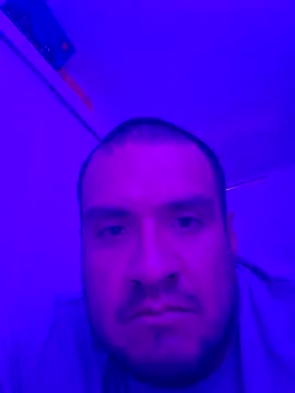 Almircorral2211 Show in webcam