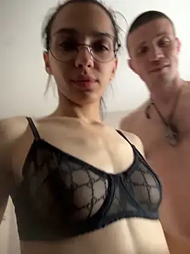 Chatroom XXX en direct de LeslyJouretdy