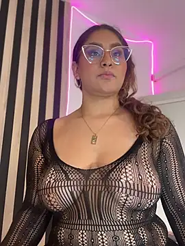 LiaDesire7's Live XXX Chat