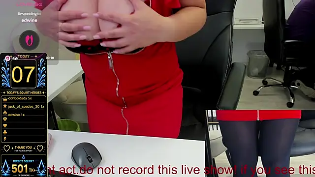 โชว์เว็บแคมของ squirt_milf_viktoria