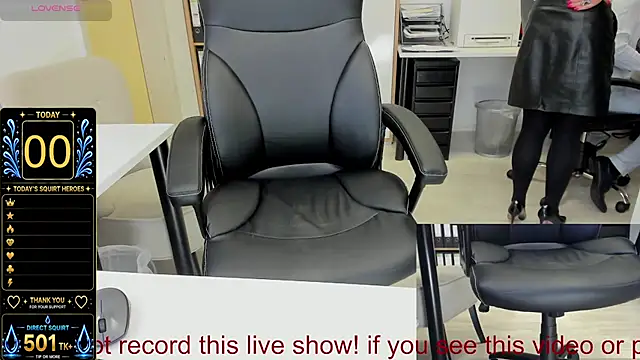 squirt_milf_viktoria: вебкам-шоу
