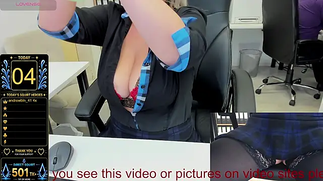 squirt_milf_viktoria: διαδικτυακό σόου στην κάμερα