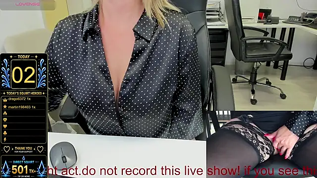הופעת וובקאם של squirt_milf_viktoria