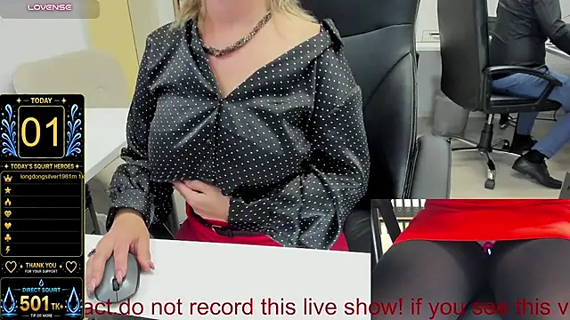 squirt_milf_viktoria webcam show