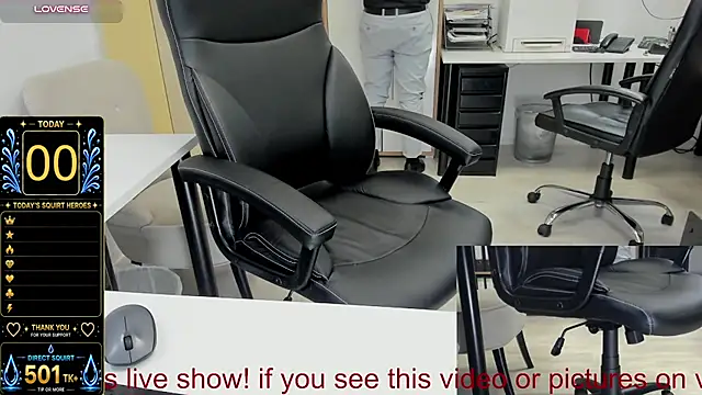 squirt_milf_viktoria webkamerás műsora