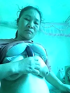 BlueGirlyeah Show Webcam