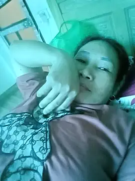 BlueGirlyeah 网络视讯表演
