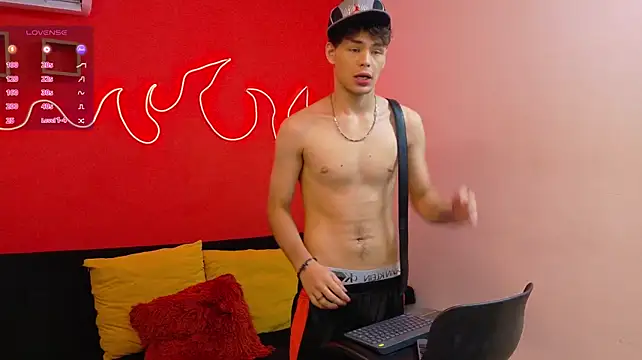 Webkamerová show LoganSteel_