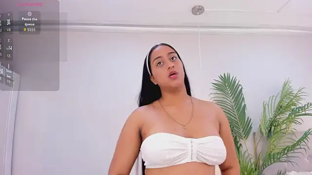 צ'אט XXX בשידור חי של Ella_carter_