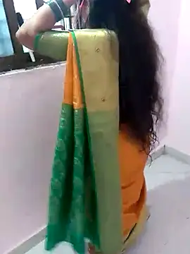Komal_Bhabhi4u Pertunjukan Webcam
