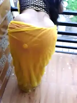 Pertunjukan Kamera Web Komal_Bhabhi4u