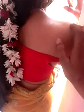 Komal_Bhabhi4u Adlı Modelin Web Kamerası Şovu