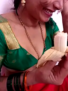 Komal_Bhabhi4u webcam show