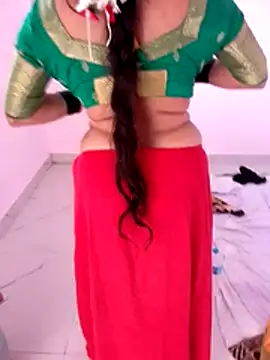 Komal_Bhabhi4u Pertunjukan Webcam