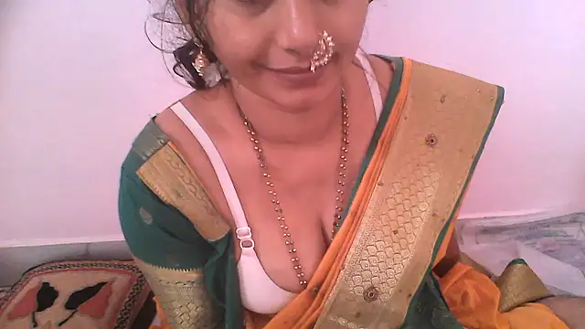 Komal_Bhabhi4u ওয়েবক্যাম শো