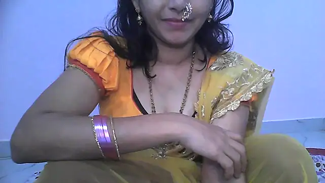 Komal_Bhabhi4u 웹캠 쇼