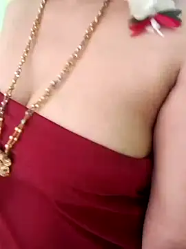 Komal_Bhabhi4u 网络视讯表演