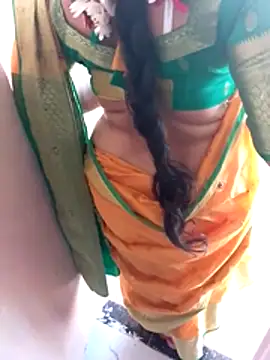 הופעת וובקאם של Komal_Bhabhi4u