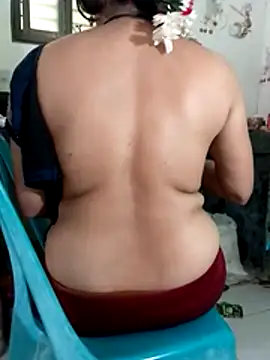Komal_Bhabhi4u Webcam Show