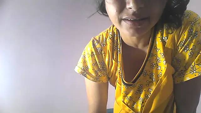 הופעת וובקאם של Komal_Bhabhi4u