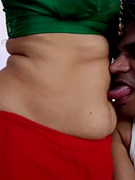 Komal_Bhabhi4u Шоу с уебкамера