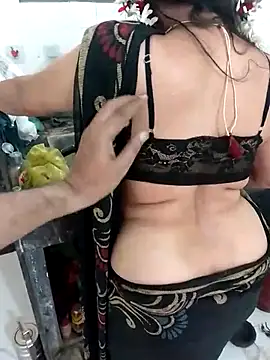 Komal_Bhabhi4u Pertunjukan Webcam