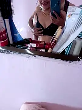 Komal_Bhabhi4u Show Webcam