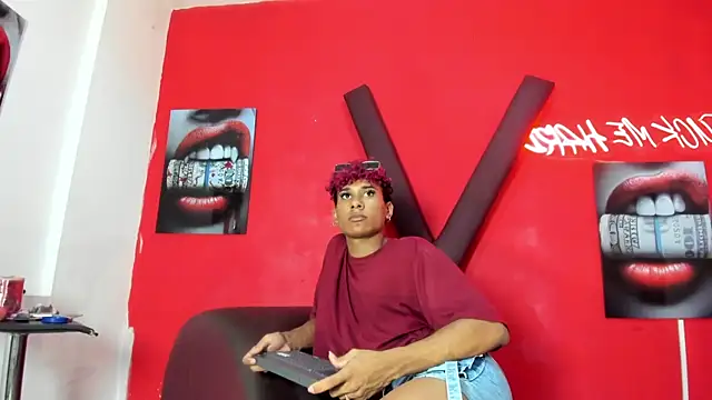 BOUL_GUYS Show in webcam
