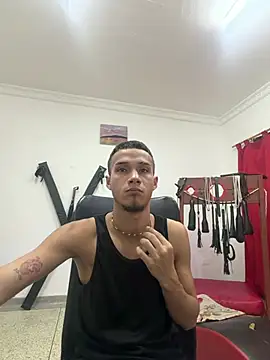 friends_lust_latin Pertunjukan Webcam