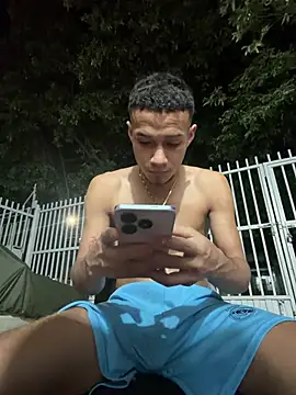 Show Webcam de friends_lust_latin