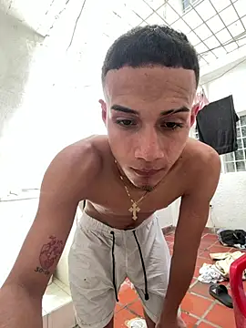 Show Webcam de friends_lust_latin