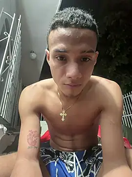 friends_lust_latin Webcam-Show